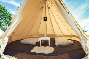bell-tent-hire-photo-07-large